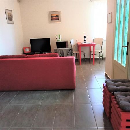 Cozy Apartment In The City Center Pula Exterior photo